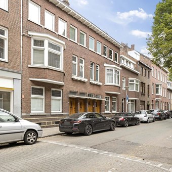 Maastricht, Herbenusstraat, herenhuis - foto 2