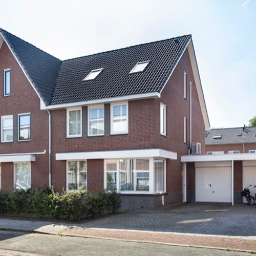 Best, Jagershei, 2-onder-1 kap woning - foto 1