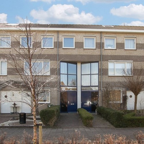 Castricum, Belle van Zuylenlaan, tussenwoning - foto 1