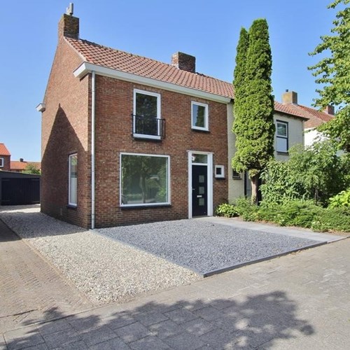 Sas van Gent, Zandstraat, 2-onder-1 kap woning - foto 1