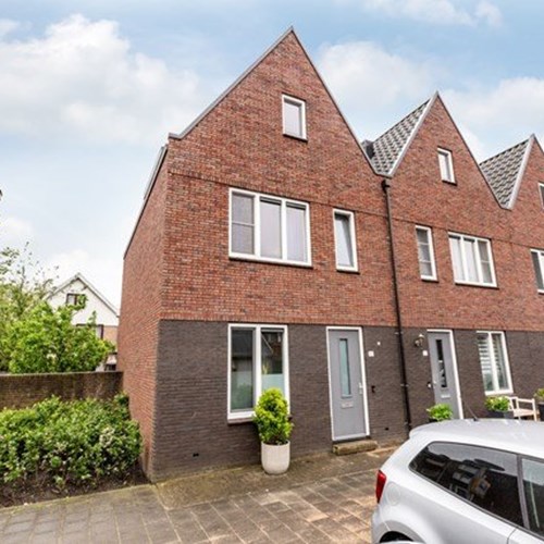 Zaandam, Bloemstraat, hoekwoning - foto 1