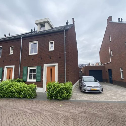 Nuenen, Dubbe Loop, hoekwoning - foto 1