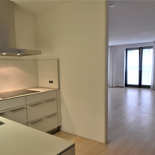 Maastricht, Avenue Ceramique, 3-kamer appartement - foto 1