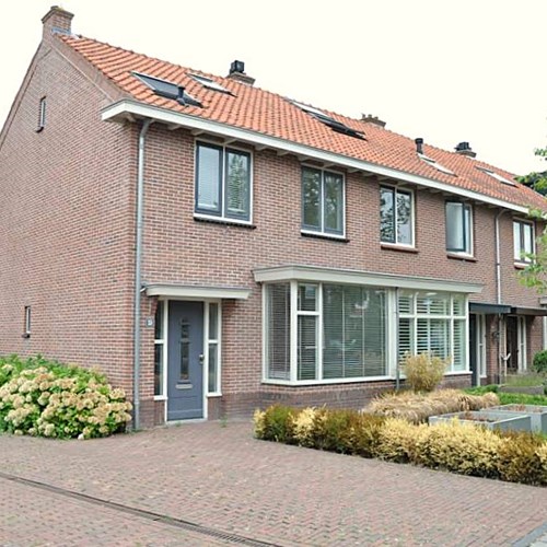 Sassenheim, Adelborst van Leeuwenlaan, hoekwoning - foto 1