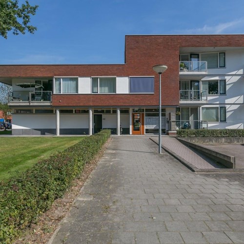 Emmen, Landschaplaan, galerijflat - foto 1