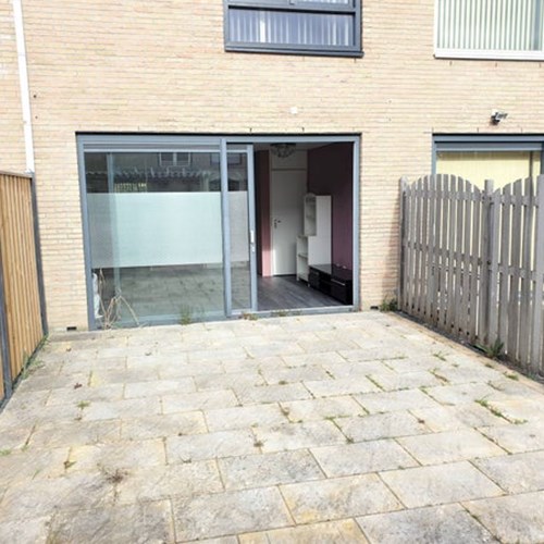 Almere, Multatuliweg, zelfstandige studio - foto 1