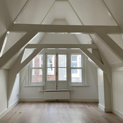 Amsterdam, Taksteeg, bovenwoning - foto 1