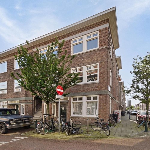 Den Haag, Willem van Outhoornstraat, portiekflat - foto 1