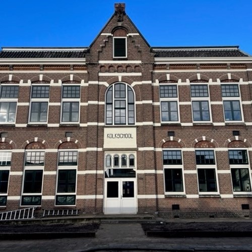 Almelo, Bornerbroeksestraat, portiekflat - foto 1