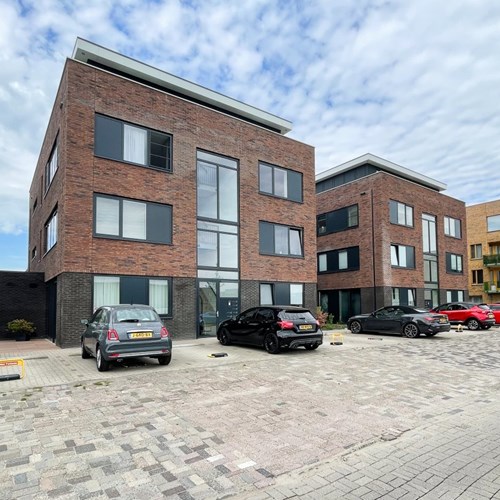 Almere, Zwedenstraat, portiekflat - foto 1