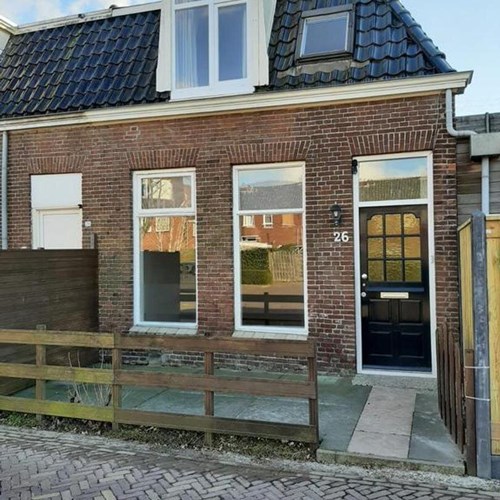 Leeuwarden, Oeverdwarsstraat, hoekwoning - foto 1