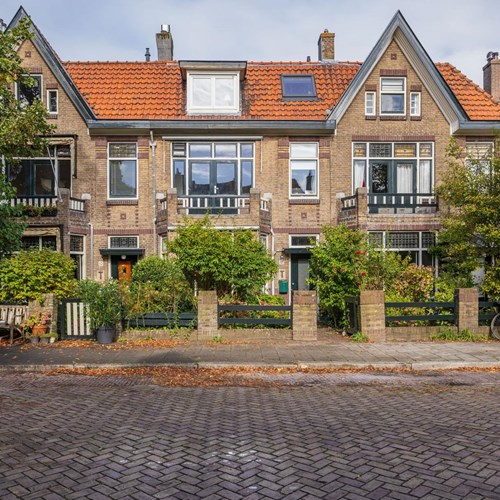 Leiden, Johan de Wittstraat, eengezinswoning - foto 1