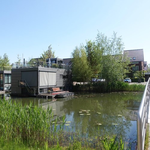 Utrecht, Burt Bacharachstraat, woonboot - foto 1