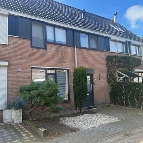 Helmond, Dr. Knippenberghof, tussenwoning - foto 1